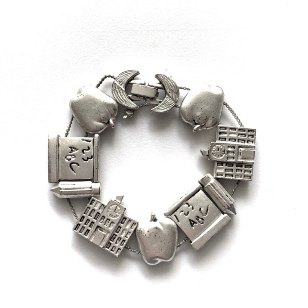 ⭐️5 for $25⭐️ Silver School Teacher Theme Bead Bracelet